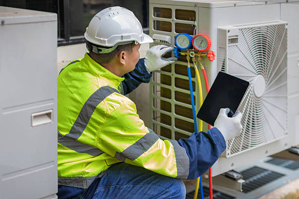 Professional Hvac technician working in Trilby, FL